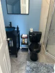 Studio Apt with kitchen,Living room, bathroom & bedroom, near Griffith hospital Hotels in Ansonia