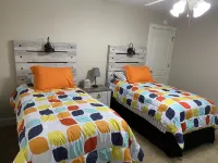 Live Water Lodge on Johnson Creek<Br>4 Bedrooms Sleep 9, 3.5 Baths