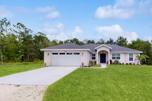 Beautiful 3-Bdrm in Weeki Wachee! Close to Beaches, Hospitals, Golf & Splash Pad