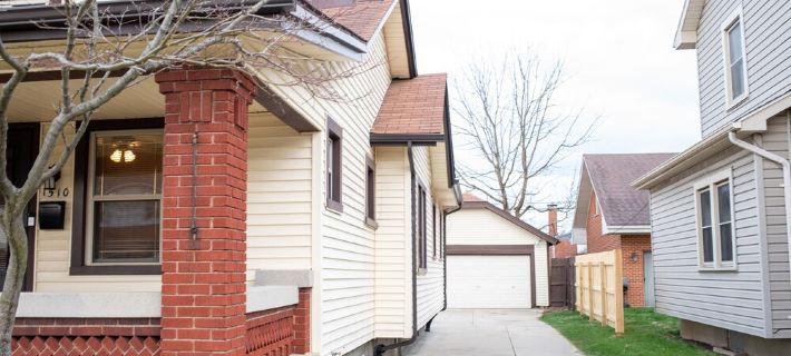The Wright Bungalow: Near WSU/UD/WPAFB/MV Hospital Hotels in Dayton