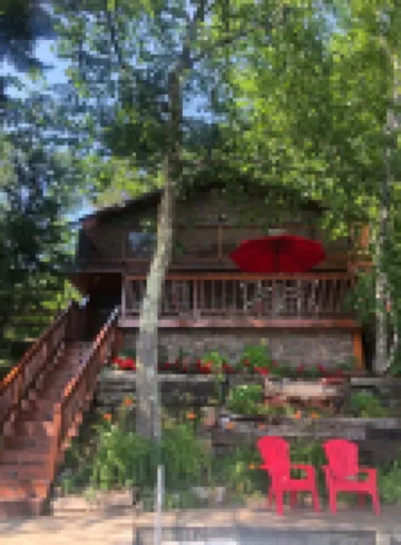 Newly remodeled lake home ! Steps away from the beautiful pike lake chain