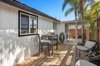 Palm & Oak - Detached Guest House - Mountain Views