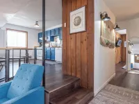 Where We Roam Condo - Steps To Slopes and Downstairs Corner Unit! 브라이언헤드 호텔