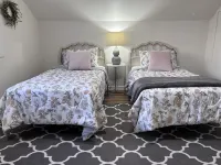 Historic Front Street Home Hotels in Lynden