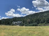 Dreamy Mountain Escape
