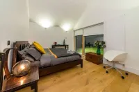 Architect Designed Barn, Beautiful Location Hotels in Westhill