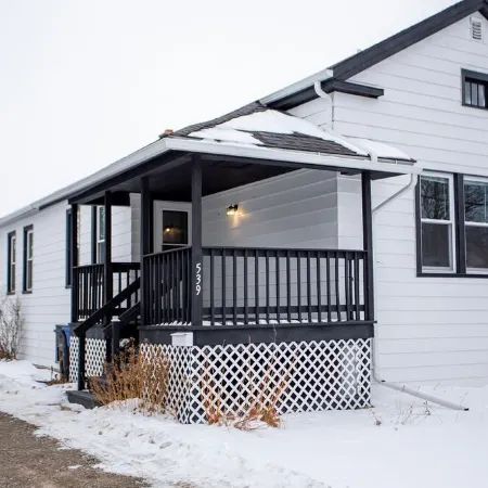 Peaceful Home in Heart of Oshkosh!
