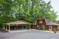 PRIVATE LAKEFRONT HOME