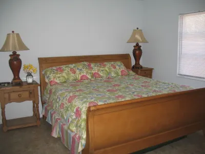 The Ballyhoo on Bean Point, 200 Feet to a Beautiful Bayside Beach and Views!