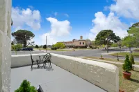 Casa De Las Tortugas-A Historic Bungalow Retreat