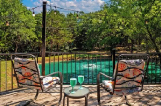 Texoma/Tanglewood Highport Marina - Adorable Cottage!