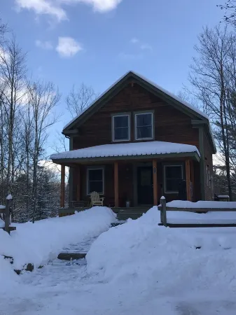 Private Sterling Valley New Englander Just 3.2 Miles from Main Street  Stowe