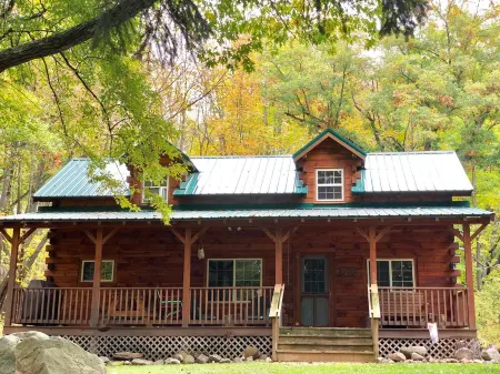 Cozy Authentic Amish Cabin, 5 Acres Of Privacy, 4 Wheel Trail, Snowmobile Trail