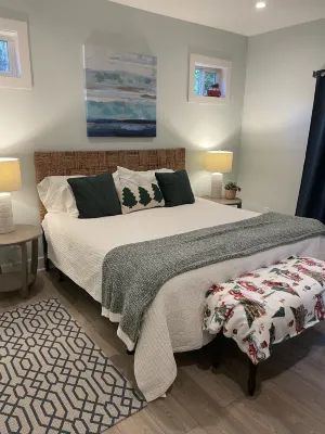 Adorable cottage in the Michiana Shores area! Close to Lake Michigan and Dunes