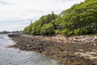 Starlight Deck House: Village house