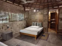 Aldea Maya-Ha Cabañas Con Cenotes