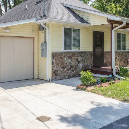 Home Stays SGF /near Ozark Empire Fairgrounds