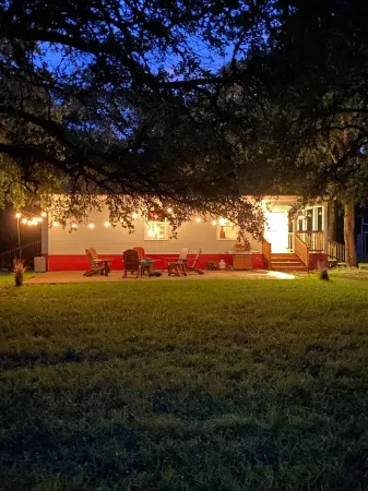 Peaceful Cabin on 13 acres. Отели рядом с достопримечательностью «Tower 3»