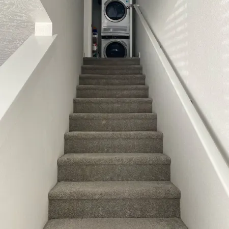 Beautiful Cozy Townhome Next to Park & Shopping! Small Pets Welcome!