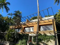 Bahari Suites