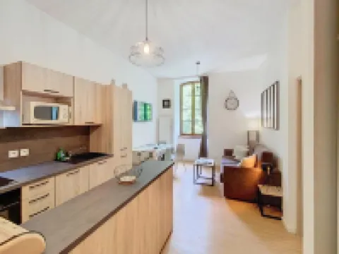 Magnificent 3 stars flat