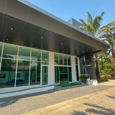 Baan Suan Khun Ta and Golf Resort