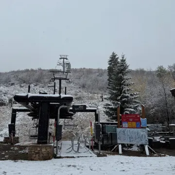 Private Hot Tub Ski-in-Out Park City Condo.  Free Shuttle Silver Star Lift Open