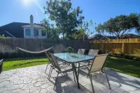 Bliss 1 Story Home  W Hot Tub in Houston Katy,Richmond Area