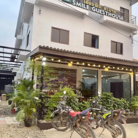 Smile Guesthouse VangVieng