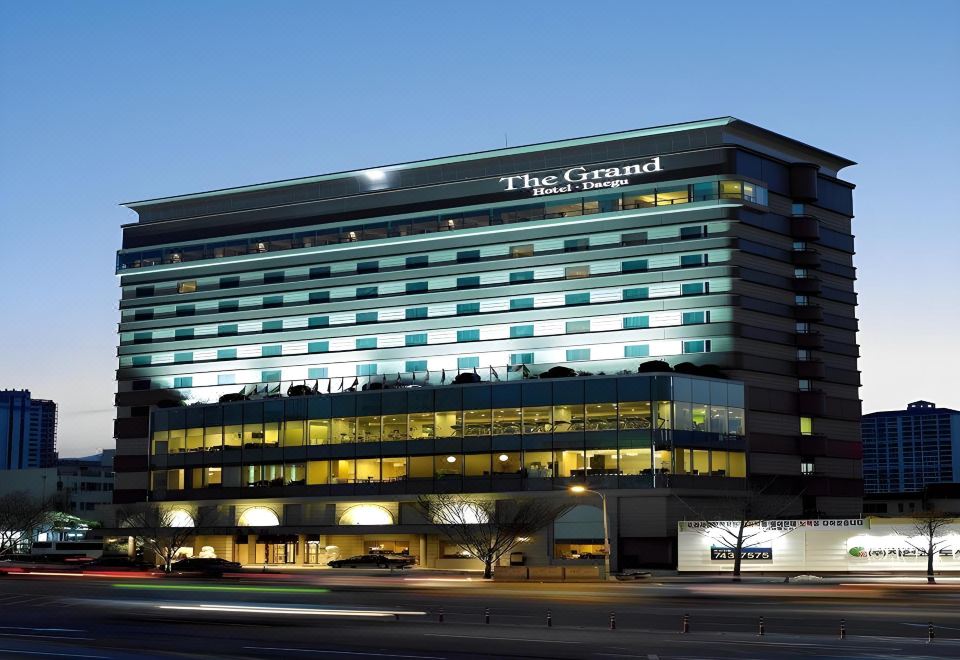 대구그랜드호텔 로비 또는 외관