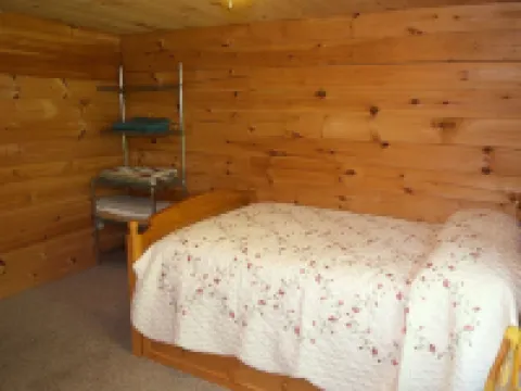 Log Cabin in the White Mountains Hotels in Gorham
