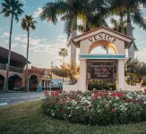 Charming 2-bedroom house on Gorgeous Venice Island!