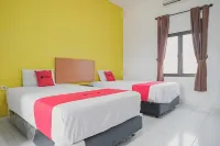 RedDoorz Syariah @ Pasir Putih Jambi Hotels in The Hok