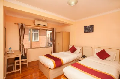 Hotel Mountain Gateway Hotels in Jamal