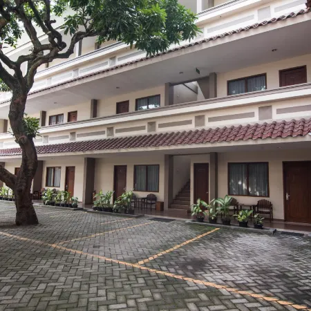 Hotel Cepu Indah 2