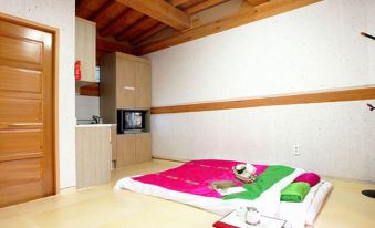 Yangju Sukyungdang Hanok Pension