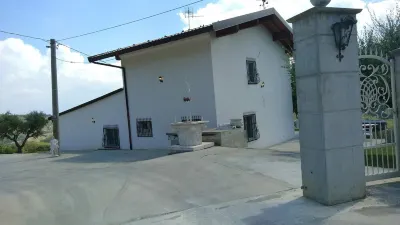 Villa Valle del Sole with pool and view  호텔