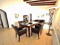 Detached house with private pool, completely fenced, close to the beach