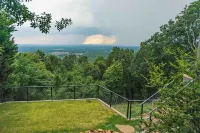 Luxury Mountain Villa - Unbelievable Sunsets - 15min drive to downtown Gville!