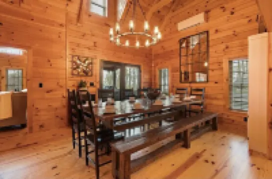 Mtn Views Large Hot Tub Game Room Fire Pit 4 King Bedrooms Fire Pit Pets