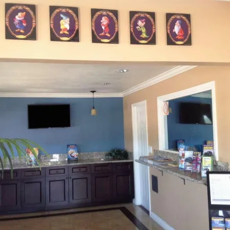 Anaheim Astoria Inn & Suites