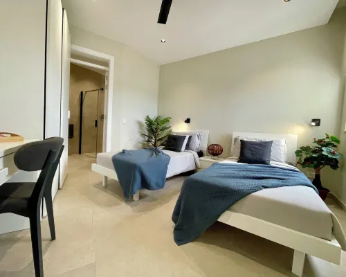 Bugibba Square Seafront Apartments by Holi Hôtels à : Buġibba