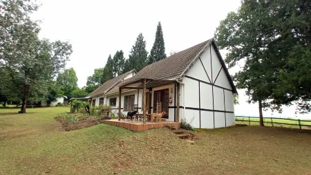 Millgate Cottage Отели рядом с достопримечательностью «Nelson Mandela Capture Site»