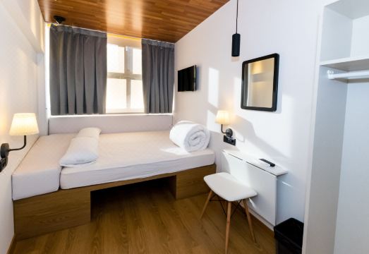 Holiday Inn Madrid BernabeuOver view