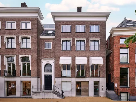 Hotel Miss Blanche Отели рядом с достопримечательностью «Simplon Poppodium»