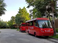 The Grace Amphawa - parking