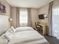 Hotel Schwärs Löwen Freiburg Hotels near Schwarzwald Stadium