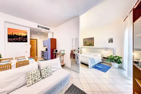 Residence Venice Aparthotel Отели в г. Куарто-д'Альтино