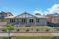 Accommodation Hunter - Adams Street Maitland Hotels in Maitland