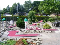 Bungalow in Netherlands with Garden Terrace Hotels in Пюттен
